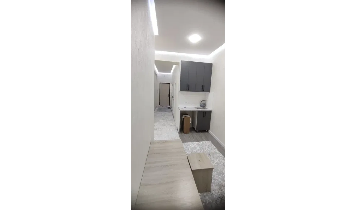 Квартира во вторичке, 2-комн., 52 м², 7/7 этаж