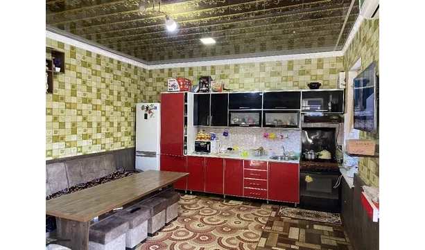 Участка-дом, 8-комн., 6 сот