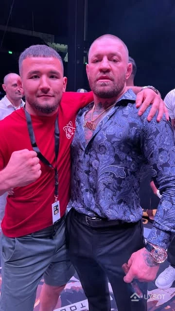 Conor Makgregorga sovg’a qilinadigan xonadonimiz bilan Bahromjon Ruziev ni tanishtirdik. Eslatib o’tamiz Conor Makgregor Toshkentga tashrifi vaqtida @dormonsaroy dan xonadon sovg’a qilishni reja qilganmiz

📞 +99878 113-63-50
